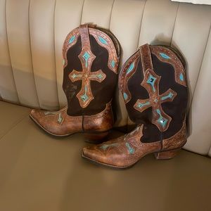 Women’s Ariat Cowboy Boots size 7.5